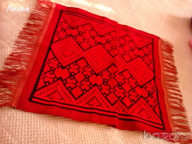 Килимче битово, ръчно тъкано с ресни, ново