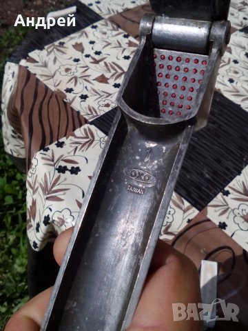 Стара алуминиева преса за чесън #4, снимка 6 - Други ценни предмети - 25299348