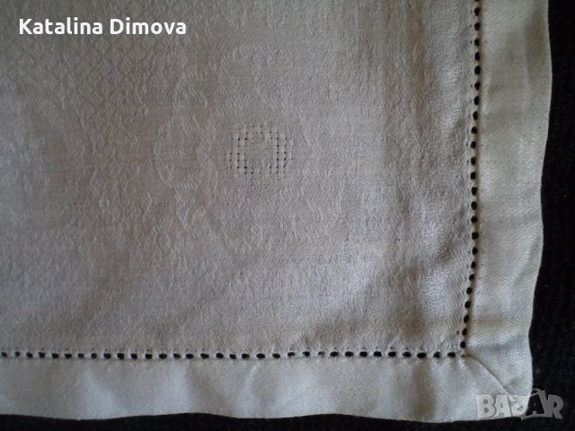 Продавам покривка за маса,ленена,нова, с 24 салфетки кт