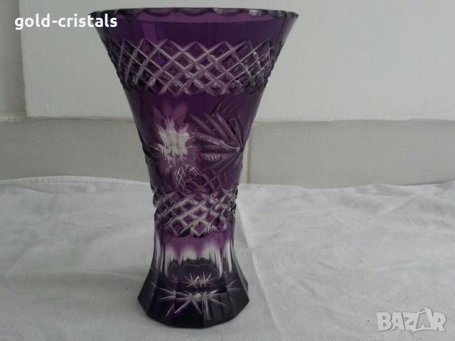 Кристална ваза цветен кристал