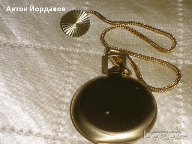 Швейцарски позлатен джобен часовник с веришка, снимка 1 - Джобни - 17353247