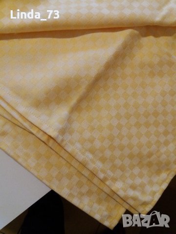Покривка за маса-/памук/,цвят-жълта. Закупена от Холандия., снимка 1 - Покривки за маси - 22188404