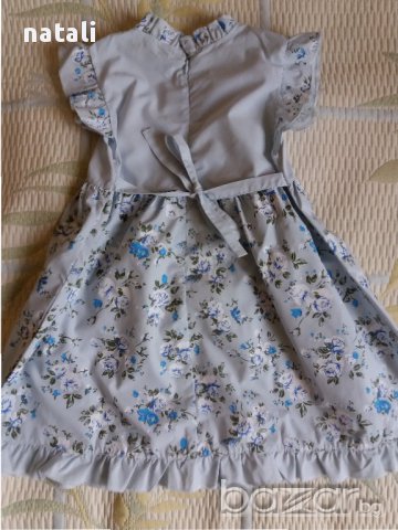 Нежна рокличка размер 4 г., снимка 3 - Детски рокли и поли - 17392074