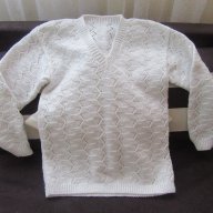 ДАМСКИ БЯЛ ПУЛОВЕР, снимка 1 - Блузи с дълъг ръкав и пуловери - 16997463