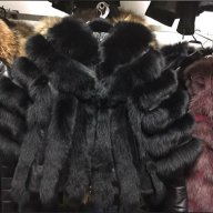 Дамско палто от лисица черно, снимка 1 - Сака - 17161984