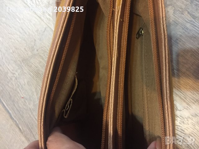 НОВА Дамска Пухкава Чанта Хендмейд Handmade, Горчица, снимка 3 - Чанти - 25671795