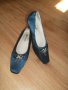 Елегантни дамски обувки с брошка., снимка 1 - Дамски обувки на ток - 12385639