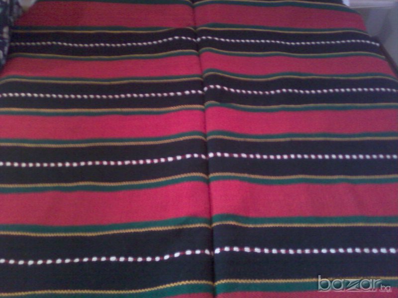 Вълнен ръчно тъкан килим, снимка 1