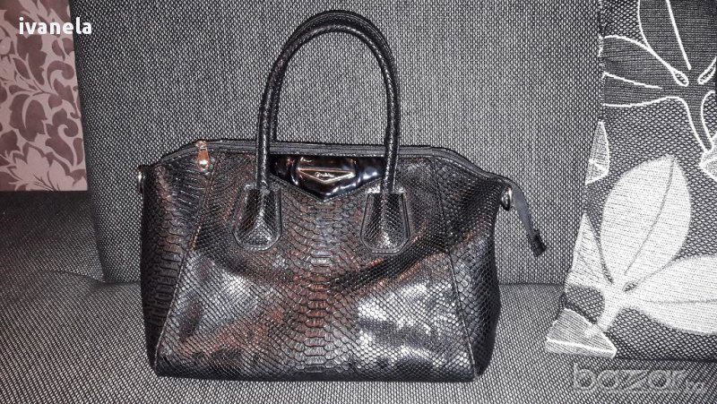 Дамска чанта имитираща змийска кожа, снимка 1