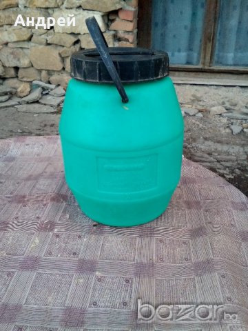 Пластмасов бидон,бидонче