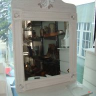 Дървено огледало с орнаменти рози, снимка 1 - Огледала - 14572396