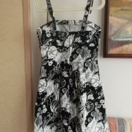 Красива рокля на volume one's, М, презрамки, цветя, бяло черна, снимка 6 - Рокли - 16333195
