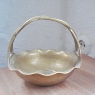 Стара бронзова кошничка, снимка 3 - Антикварни и старинни предмети - 8837922