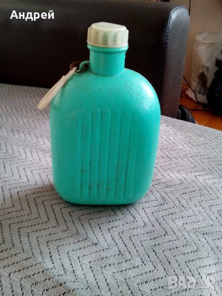 Стара пластмасова манерка, снимка 1