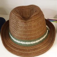 Детска шапка, снимка 1 - Шапки, шалове и ръкавици - 24303872