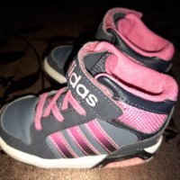 Спортни обувки adidas, N21, снимка 2 - Детски маратонки - 24555909