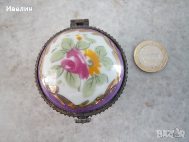 стара кутийка от костен порцелан, снимка 2 - Антикварни и старинни предмети - 21771174