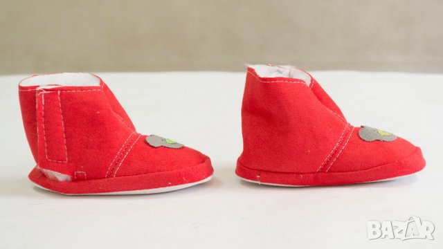 Червени бебешки домашни ботушки с пух марка Lafel, снимка 2 - Бебешки боти и ботуши - 22356556