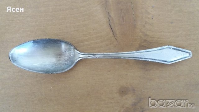Посребрена лъжичка HOLMES & EDWARDS XIV