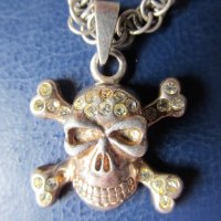 сребърен медальон - череп, снимка 1 - Колиета, медальони, синджири - 19501316