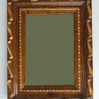 Огледало с рамка дърворезба, за гримиране, снимка 1 - Огледала - 25597751