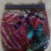 пола Desigual S, снимка 1 - Поли - 20993012