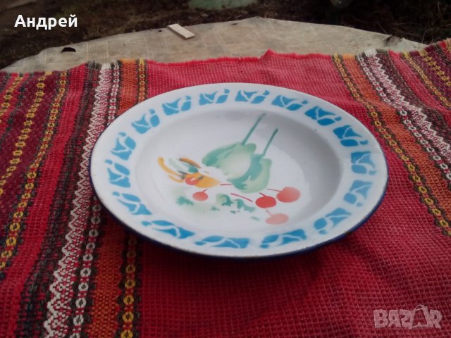 Стара емайлирана паница #3