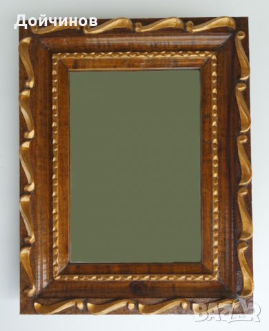 Огледало с рамка дърворезба, за гримиране