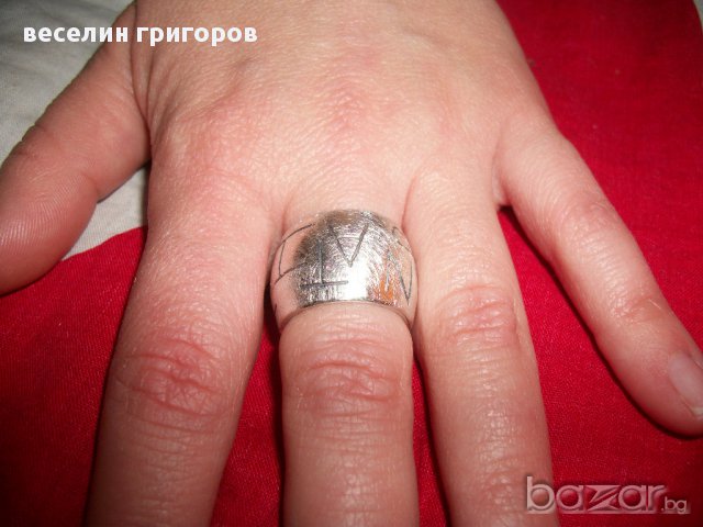сребърен пръстен
