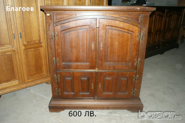 Шкафове и витрини, снимка 3 - Гардероби - 12306998