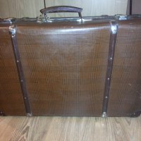 Старинен куфар, снимка 1 - Антикварни и старинни предмети - 23322154