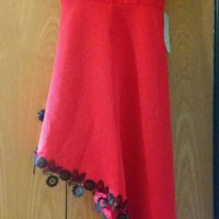 Чисто нова официална червена рокля с етикет S, снимка 1 - Рокли - 22521480