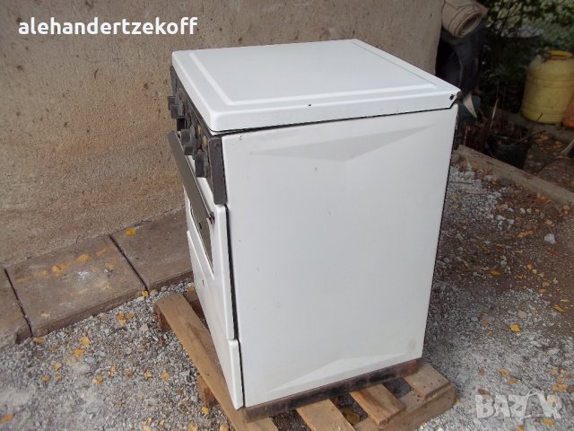 Ретро готварска емайлирана печка , снимка 2 - Печки, фурни - 23579132