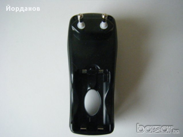 Зарядно устройство за акумулаторни батерии, снимка 2 - Захранвания и кутии - 14761288