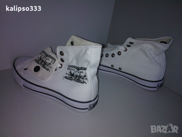 Levi's оригинални обувки, снимка 3 - Кецове - 24473464