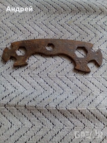 Стар вело ключ, снимка 2 - Антикварни и старинни предмети - 22179080