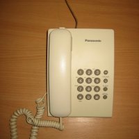 Стационарен телефон Панасоник, снимка 1 - Стационарни телефони и факсове - 18736791