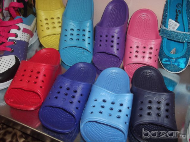 4011000001: Нови детски чехли - 2,50лв, снимка 2 - Детски сандали и чехли - 7857671