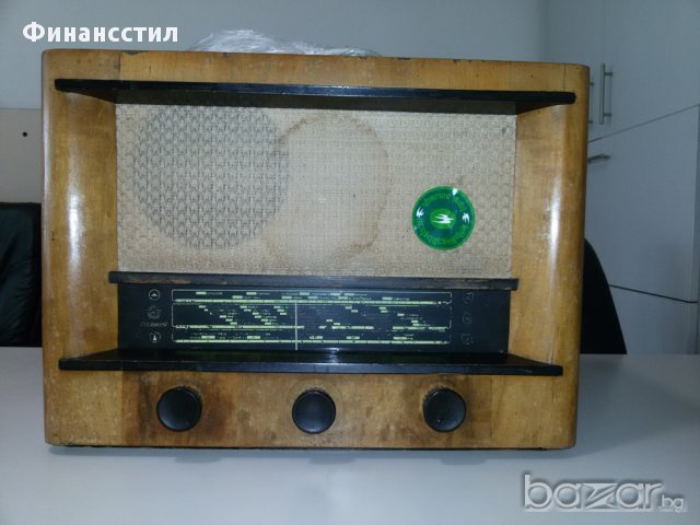 Радиоприемник "Марек" М 465, снимка 3 - Антикварни и старинни предмети - 18147334