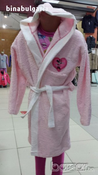 Ново ! Уникален детски халат за баня модел модел " Мини  Маус " " Minnie Mouse ", снимка 1