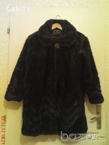 Еко палто,чисто ново, внос от КАНАДА 150 лв., снимка 1 - Палта, манта - 12739107