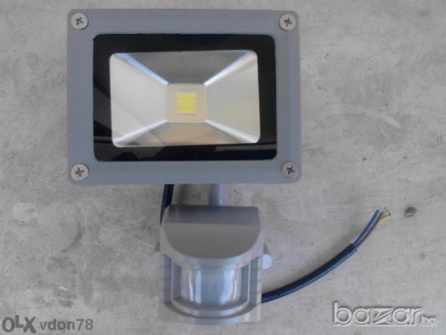 Светодиоден лед прожектор със сензор за движение - 10 Вата, снимка 3 - Прожектори - 9666376