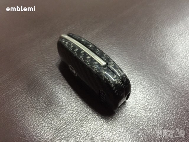  Луксозен Ключодържател калъф за Audi A1 A3 A4 A6L Q3 Q7 TT Carbon​, снимка 3 - Аксесоари и консумативи - 24678153