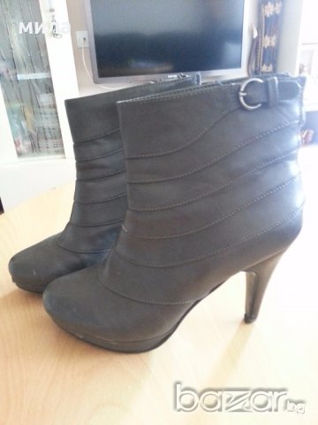 Дамски боти, снимка 5 - Дамски боти - 19340383