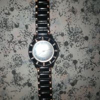 Стилен дамски часовник , снимка 1 - Дамски - 23745463