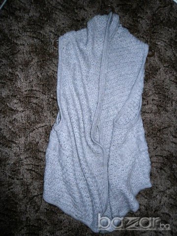 Дамска жилетка в сив цвят