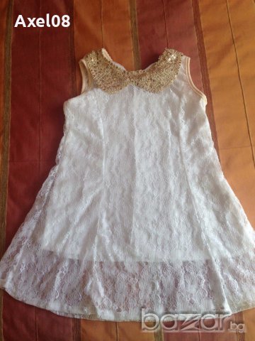 Нова стилна дантелена рокля с етикет!