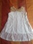 Нова стилна дантелена рокля с етикет!, снимка 1 - Детски рокли и поли - 18413126