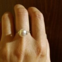 Среб.пръстен-с бяла перла-проба-925. Закупен от Италия., снимка 1 - Пръстени - 21741145