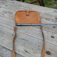 Дамска кожена чанта, снимка 3 - Антикварни и старинни предмети - 19716771